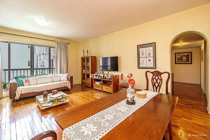 Apartamento com 3 Quartos e 2 banheiros à Venda, 119 m²