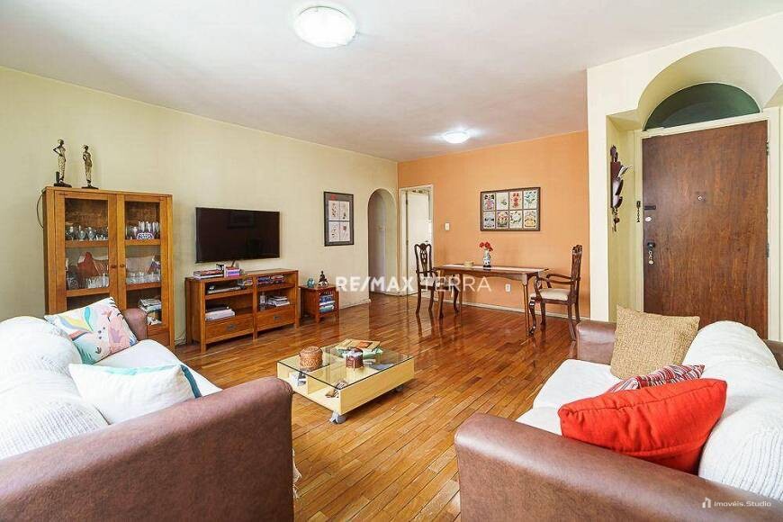 Apartamento com 3 Quartos e 2 banheiros à Venda, 119 m²