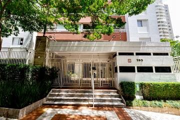 Apartamento com 3 Quartos e 2 banheiros à Venda, 119 m²