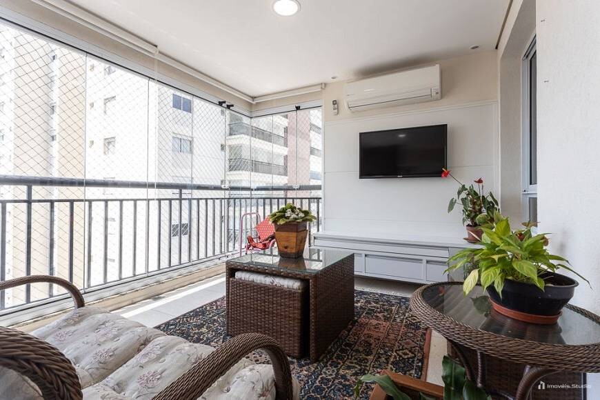 Apartamento com 3 Quartos e 3 banheiros à Venda, 168 m²