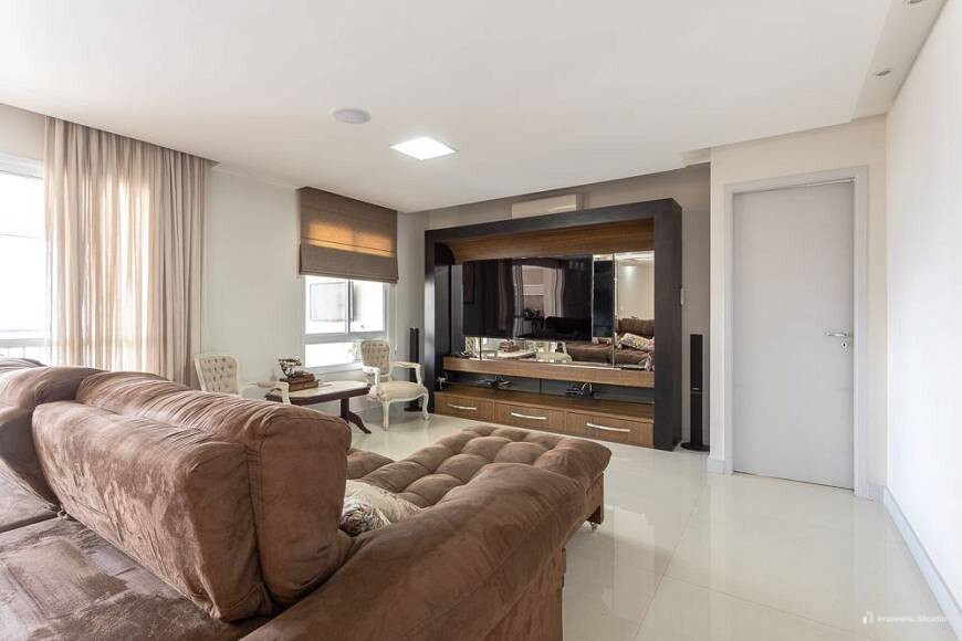 Apartamento com 3 Quartos e 3 banheiros à Venda, 168 m²